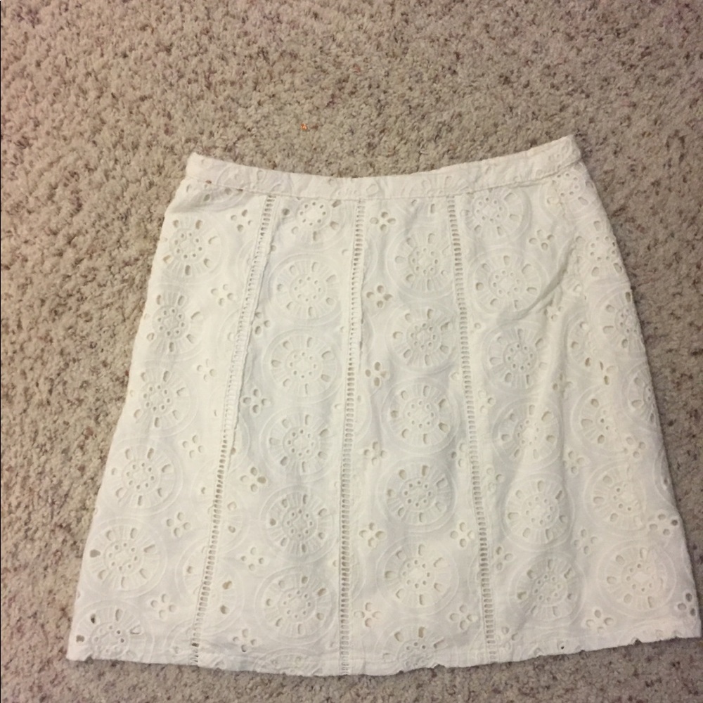 Cute hollister  off white mini skirt.Killer deal !